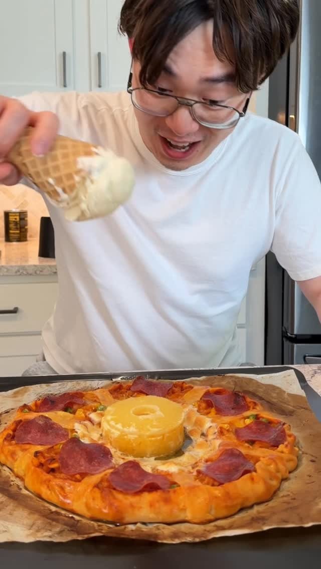 ms_shi_mr_he 게시물 이미지: If you put an ice cream cone🍦 on a pizza…...