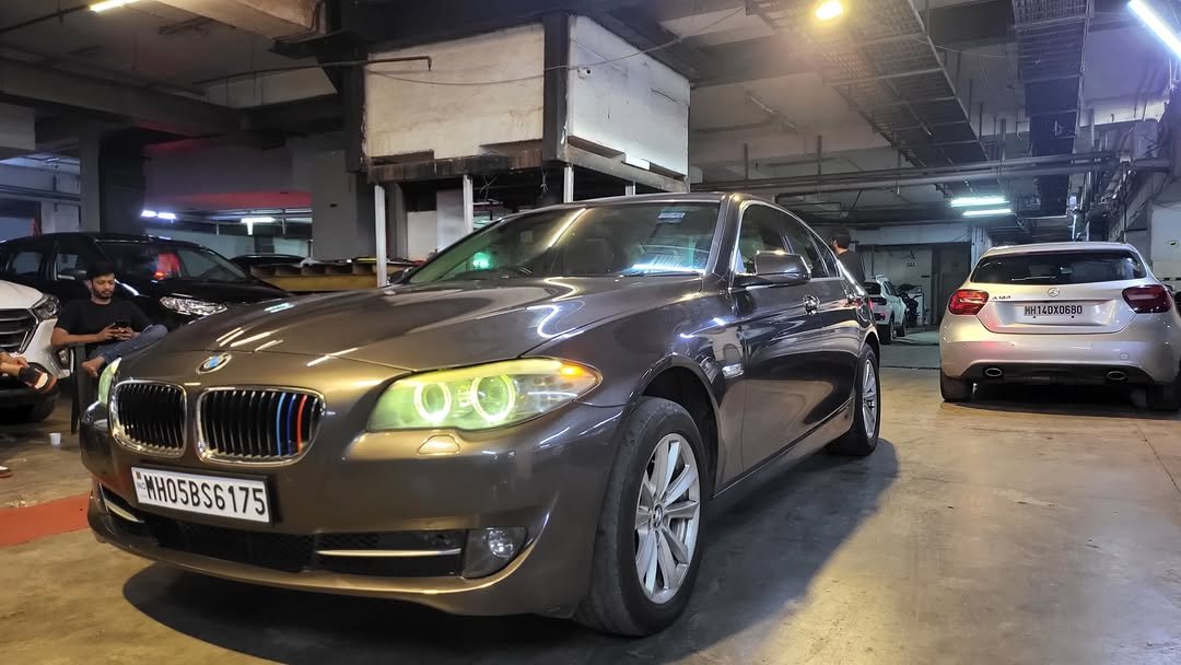 mszcarz 게시물 이미지: Car : BMW 520d Luxury Line 
Year : 2013
Owner...