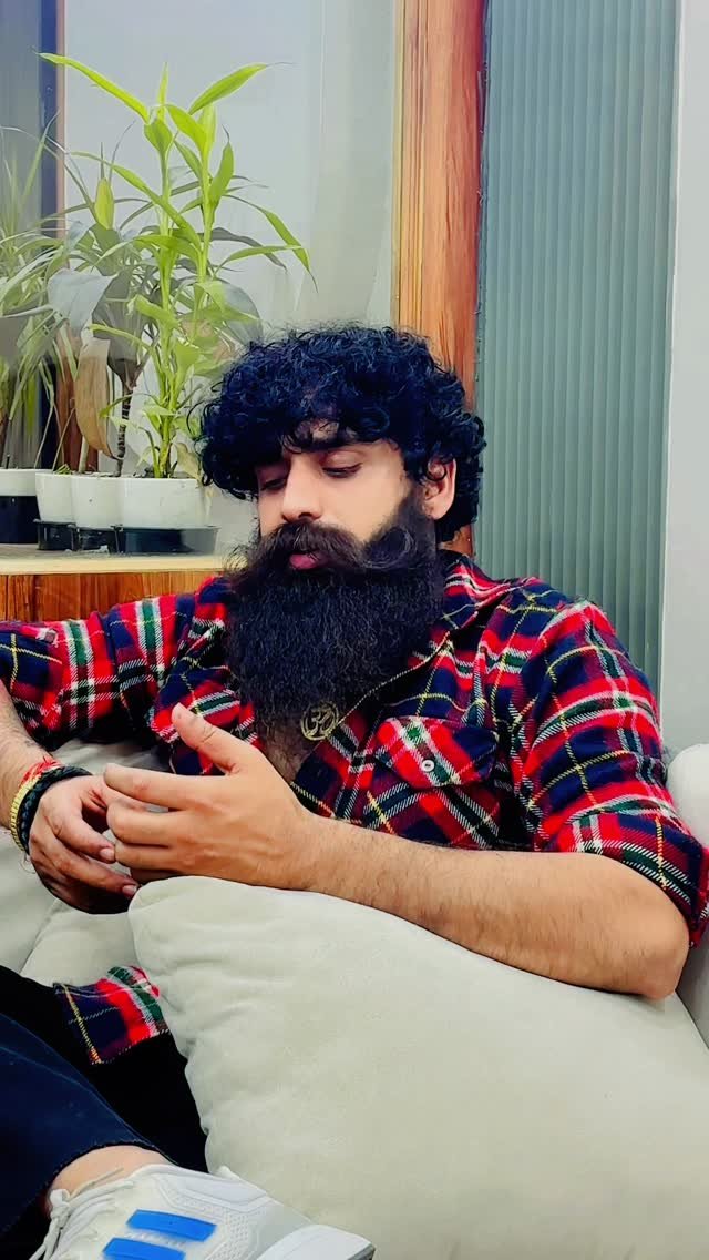 muchoman.306 게시물 이미지: मैं कोई गुंडा अपराधी नहीं हूं🙏
#kattarhindu #