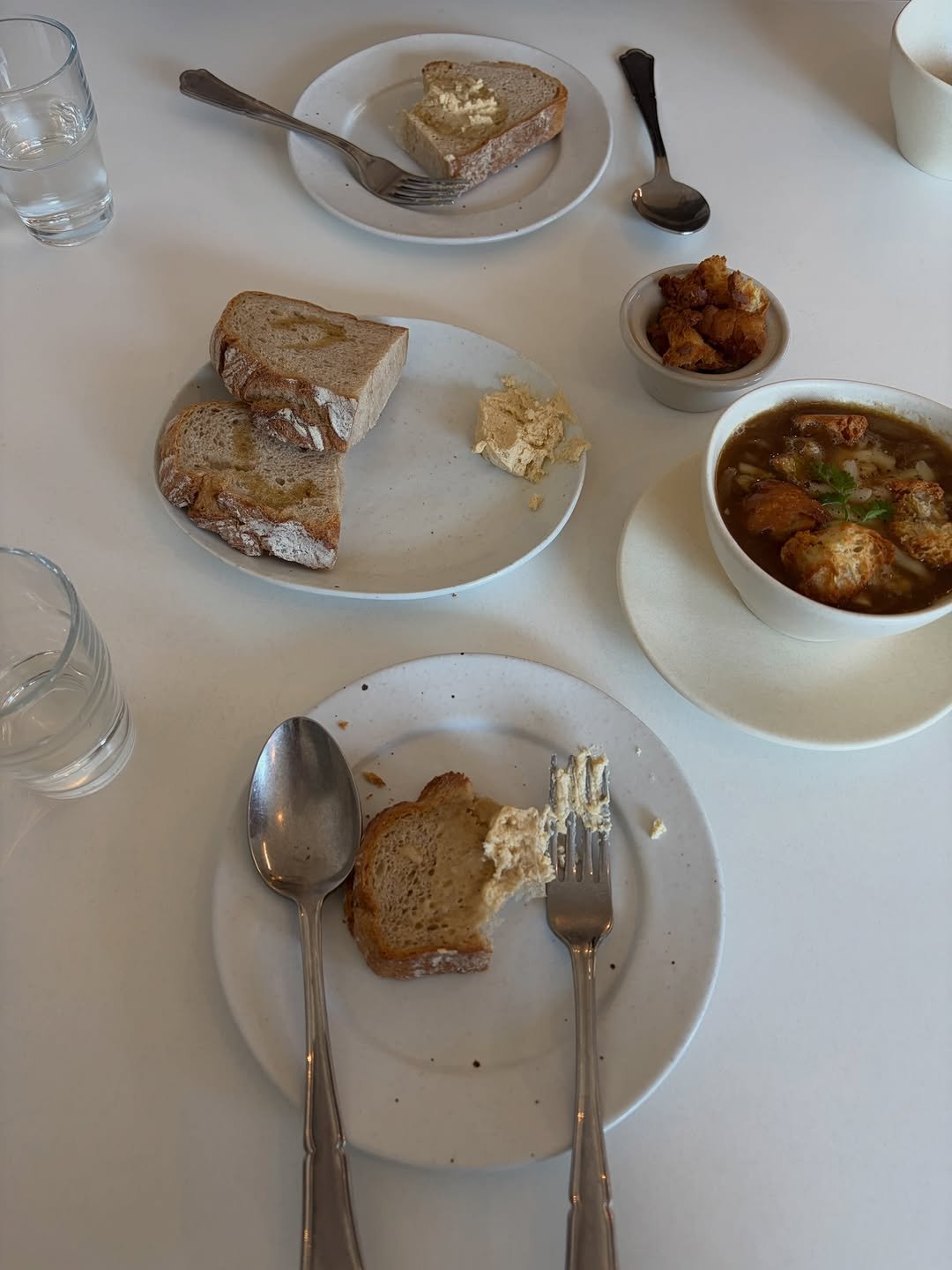 Photo shared by MUGUASU 무과수 on January 01, 2026 tagging @noon_on_brunch. May be an image of chiffon cake, fork, escargot and text.