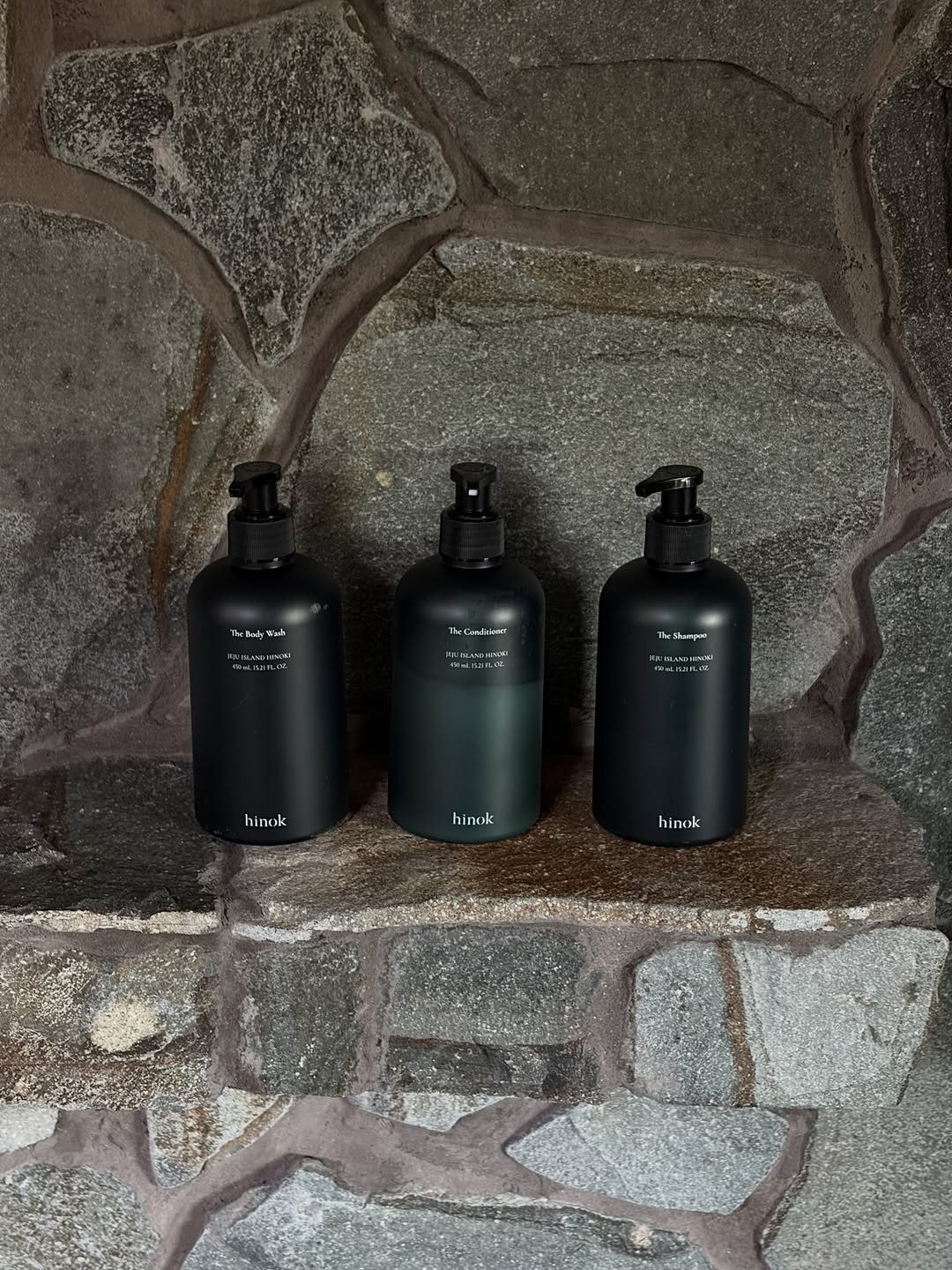 Photo shared by 무과수 MUGUASU on April 27, 2026 tagging @hinok.life. May be an image of hair product, fragrance, jug, bottle, flask, water bottle, canister, water filter and text.