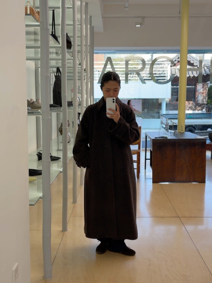 muguasu 게시물 이미지: 아무리 바빠도 @umber_postpast 세일은 놓칠 수 없지. 주미랑 손잡고...