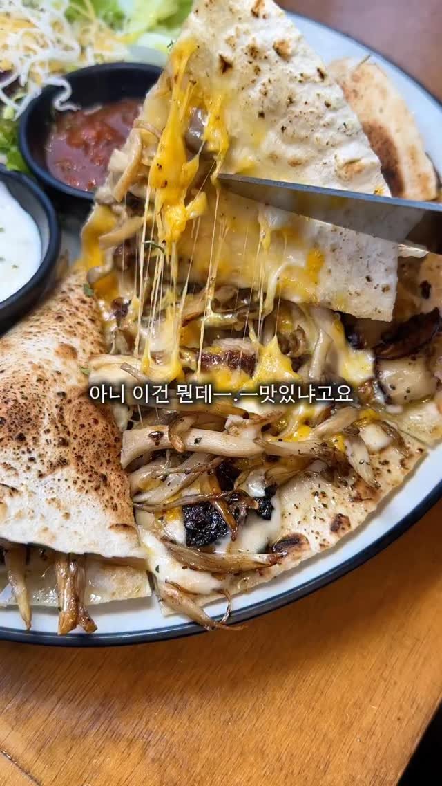 muk.tae_ 게시물 이미지: 여기 타코가 찐이다

이젠 멀리 가지말고 전포에 올든타코 가보세요
배달도 하고...