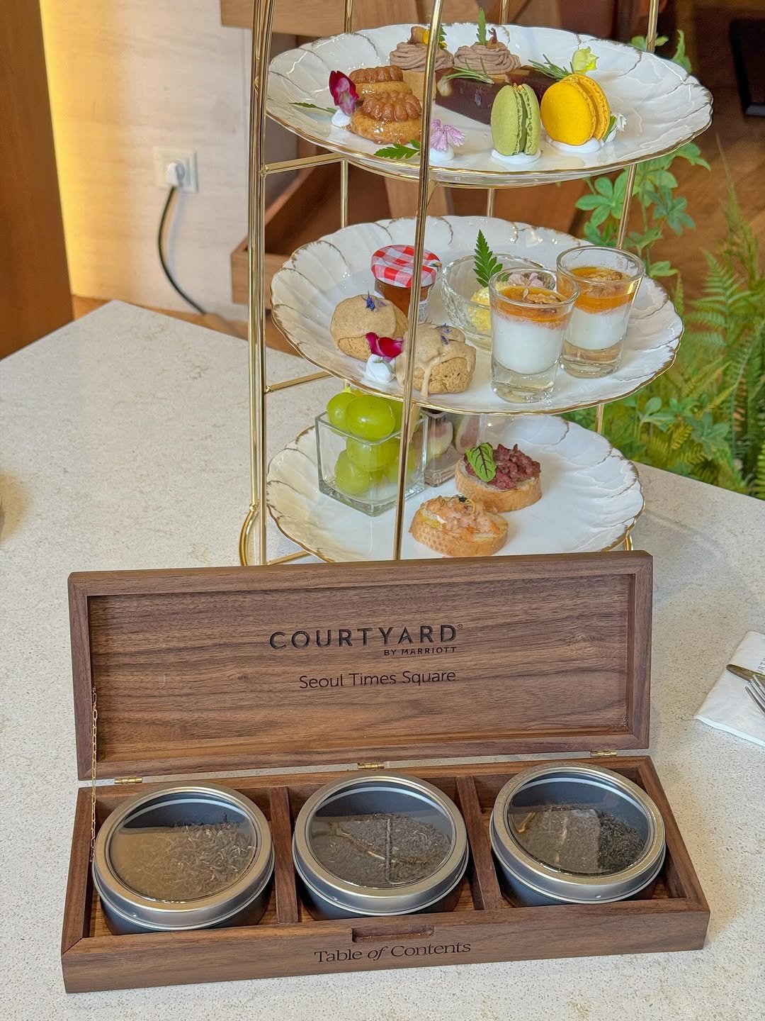 Photo shared by 💖먹걸스 Muk Girls💖 on November 15, 2025 tagging @courtyardseoul.