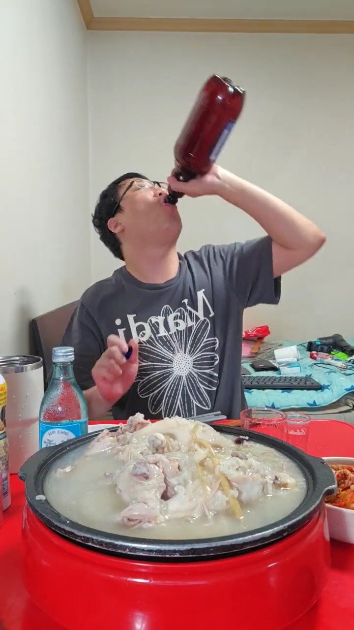 mukbang_cb.uncle 게시물 이미지: 초복 삼계탕 Samgyetang(Ginseng Chicken Soup) サムゲタン...