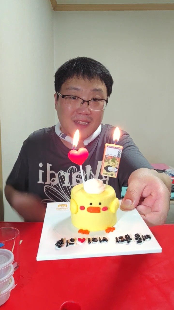 mukbang_cb.uncle 게시물 이미지: 미니케이크 마이크로케이크 '슈커'님 감사합니다. korean dessert...