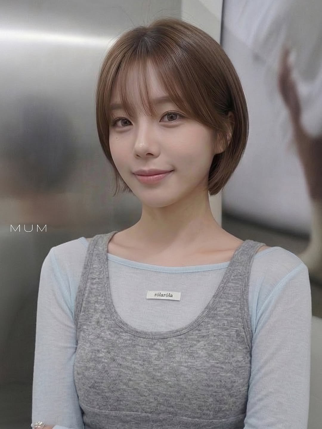 Photo shared by 멈 국화 원장 | 단발 중단발 on March 10, 2026 tagging @mum_gukhwa, and @mum.archive. May be an image of one or more people, hair, top and text that says 'MUM rólaróla'.