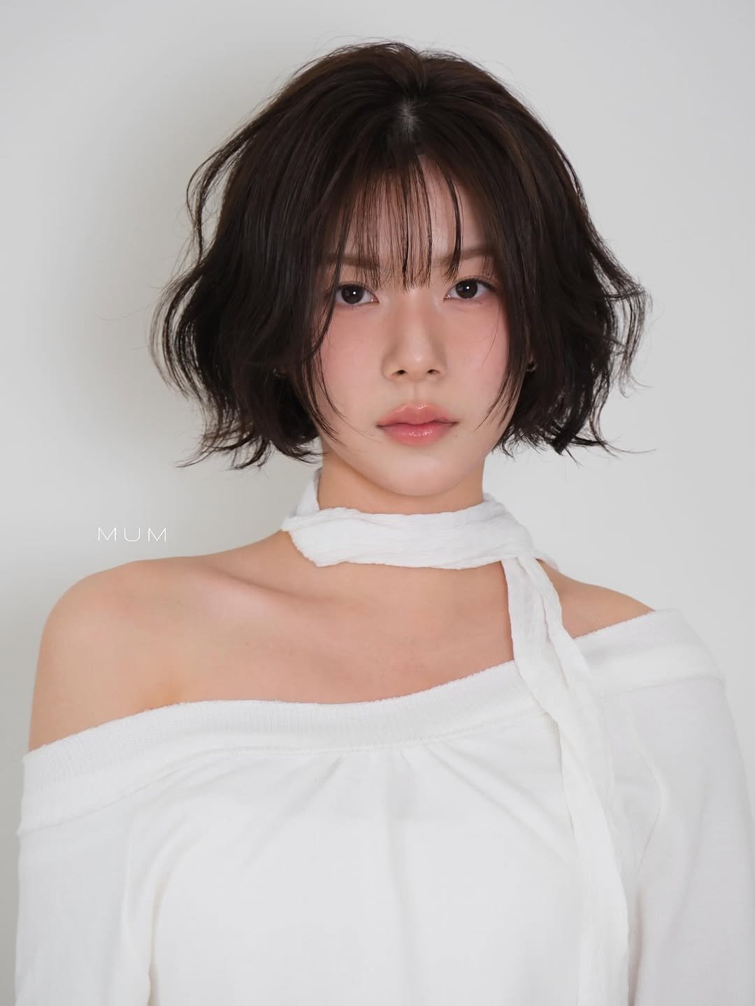 mum_gukhwa 게시물 이미지: 에어리펌 (AIREY PERM)

단발 베이스에 자연스러운 볼륨감과 흐름을...