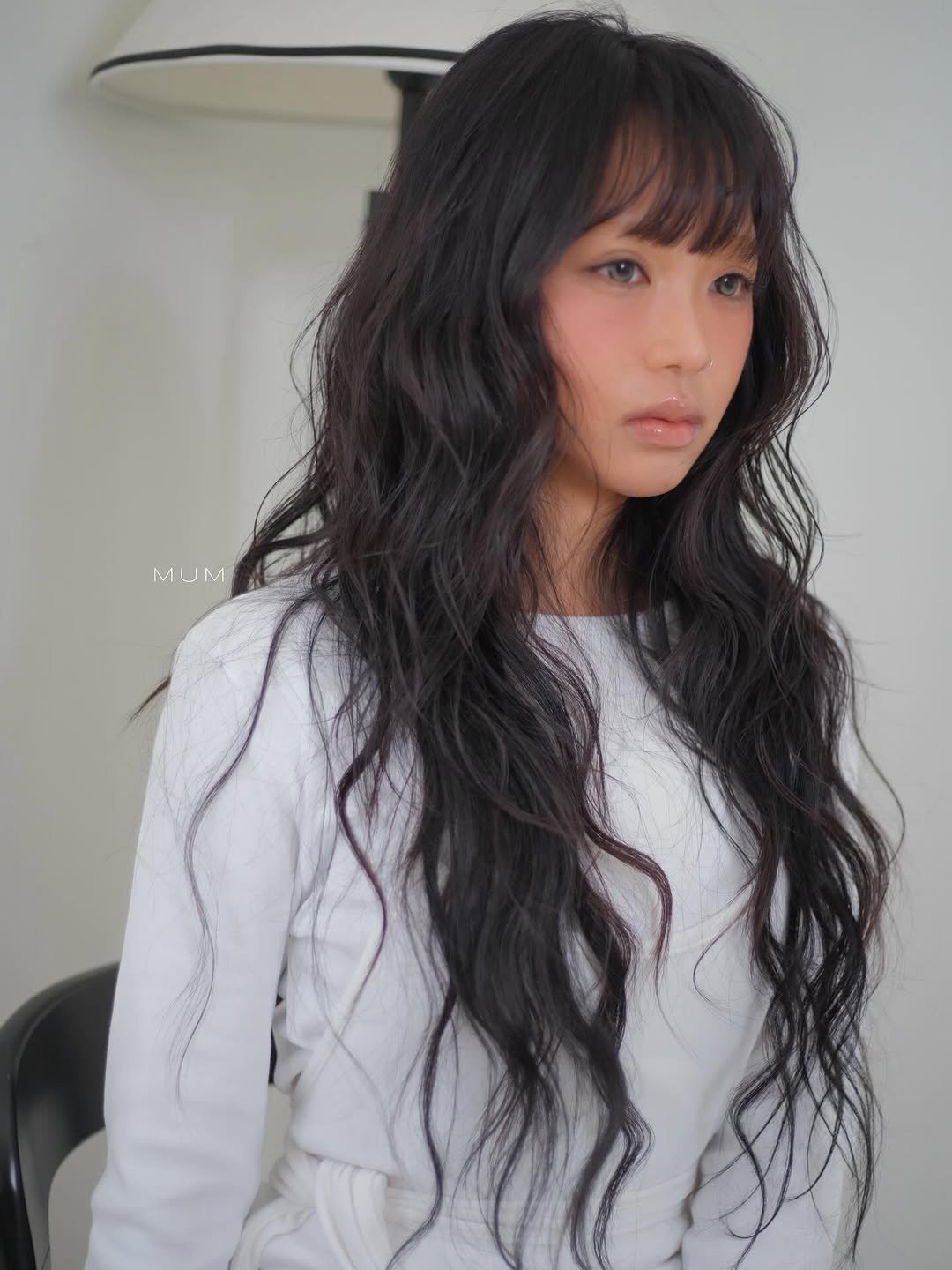 mum_gukhwa 게시물 이미지: 히피펌 (Hippie PERM)

뿌리부터 끝까지 한 올 한 올 살아있는 

긴...