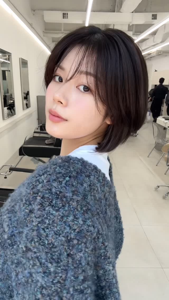 mum_gukhwa 게시물 이미지: 옆모습도 이쁜 단발레이어드 🍀

얼굴형과 볼륨 모두 살려주는 단발레이어드 
앞머리와...