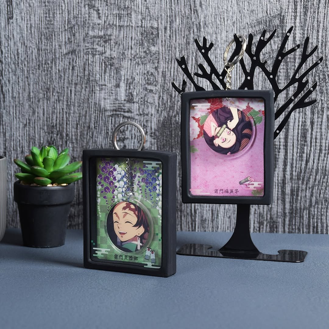 Photo by MUSE木棉花 （動漫/動畫/周邊/週邊/精品） on November 20, 2025. May be an image of phone, shadow box, screen, picture frame, tablet, clipboard and text.