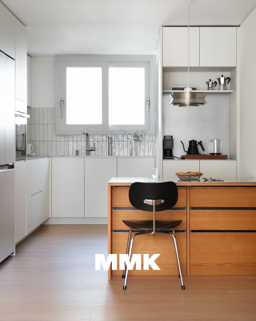 Photo by MMK_community on September 23, 2025. May be an image of range hood, countertop, indoors, kitchen and text that says 'か！ MMK'.