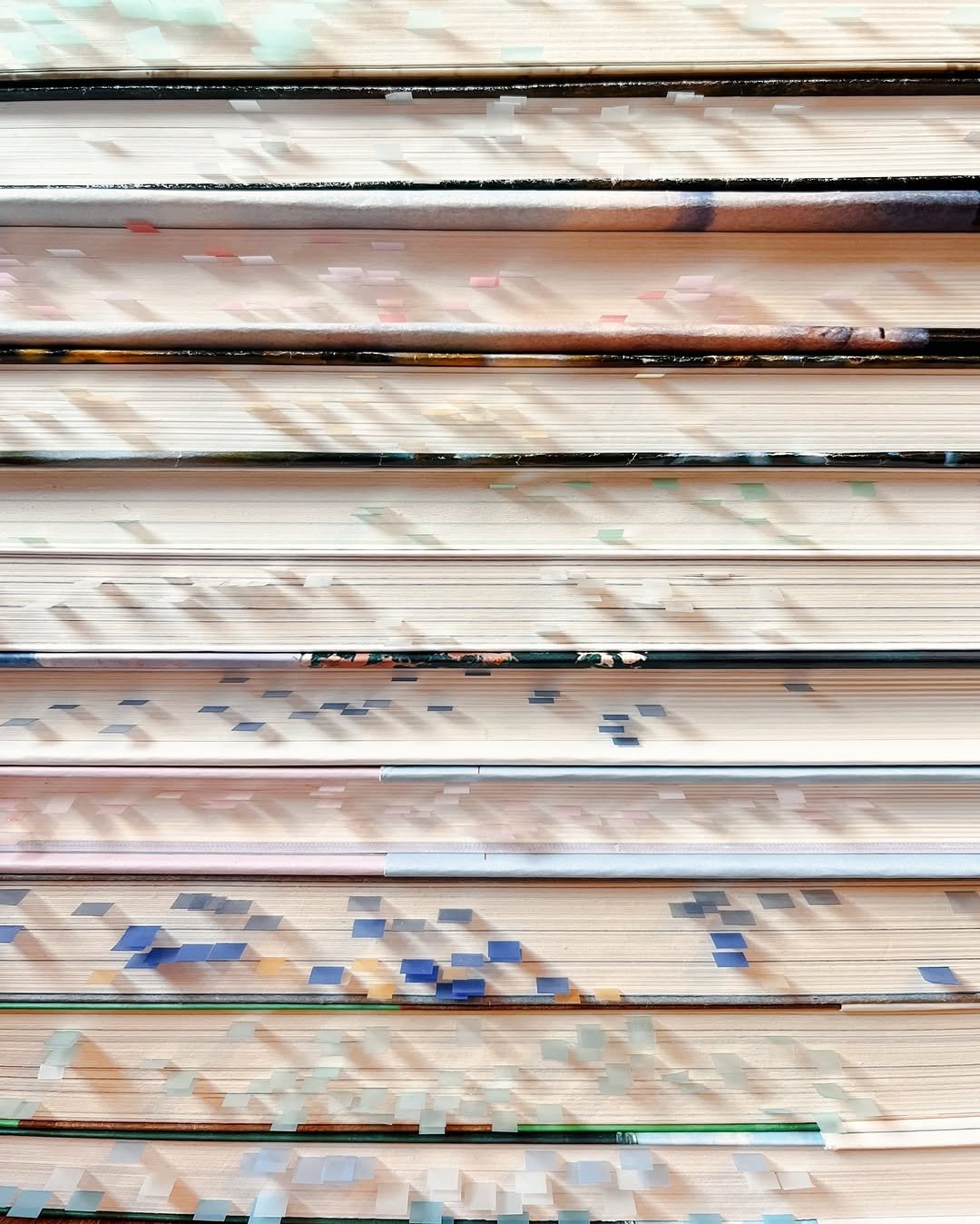 Photo by 무슨서점 | 연남동서점 on November 28, 2025. May be an image of text.