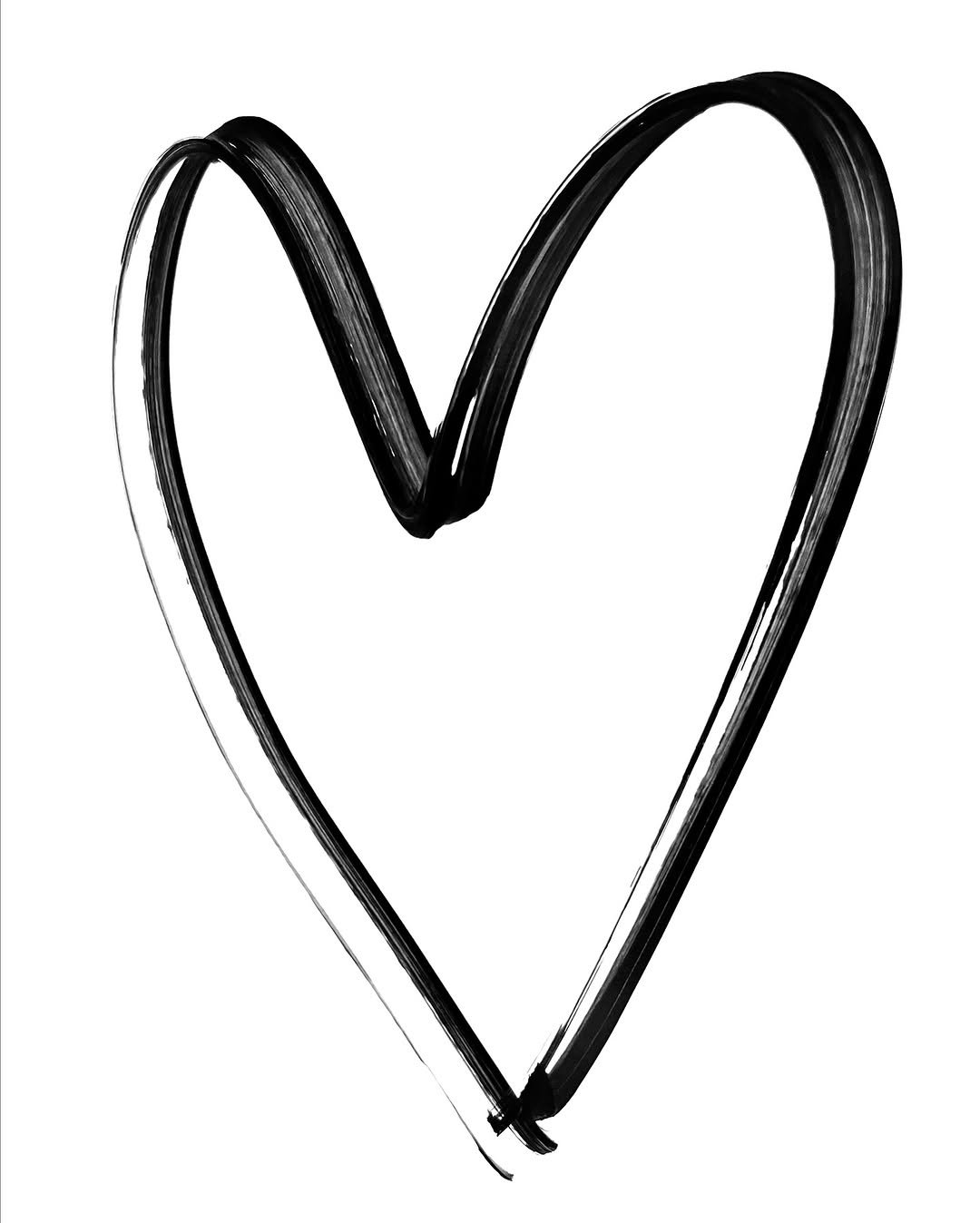 Photo by 무슨서점 | 연남동서점 on September 01, 2025. May be a black-and-white image of heart and text.