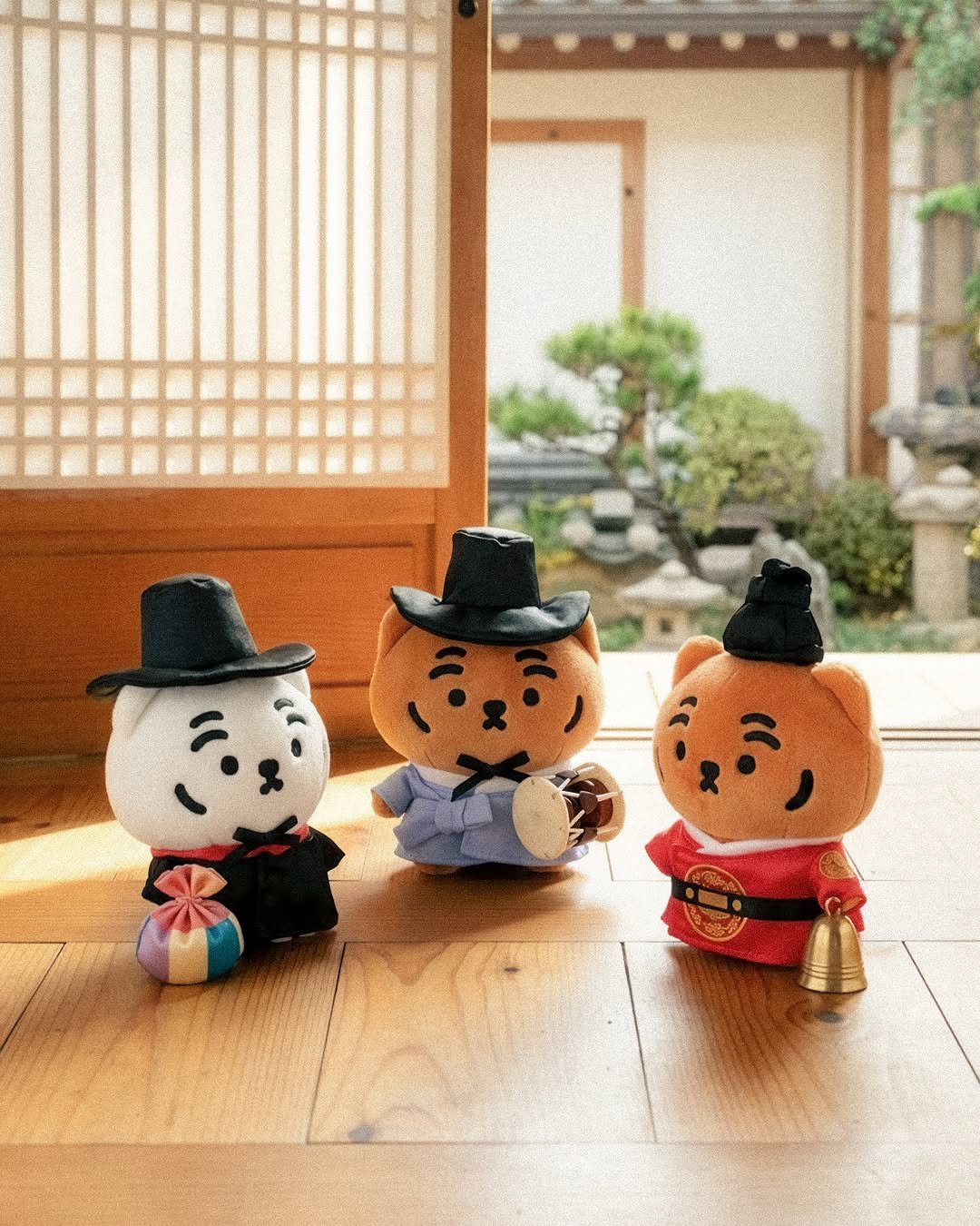 Photo by MUZIKTIGER 무직타이거 on February 08, 2026. May be an image of toy and text.