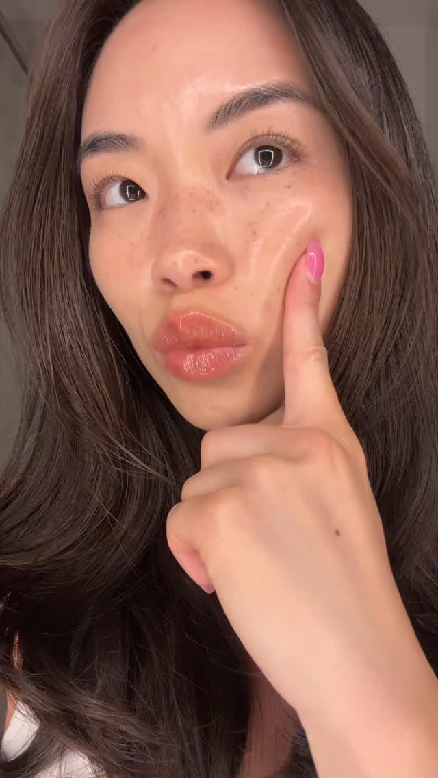mvrychen 게시물 이미지: My trick to getting my base makeup blend like...