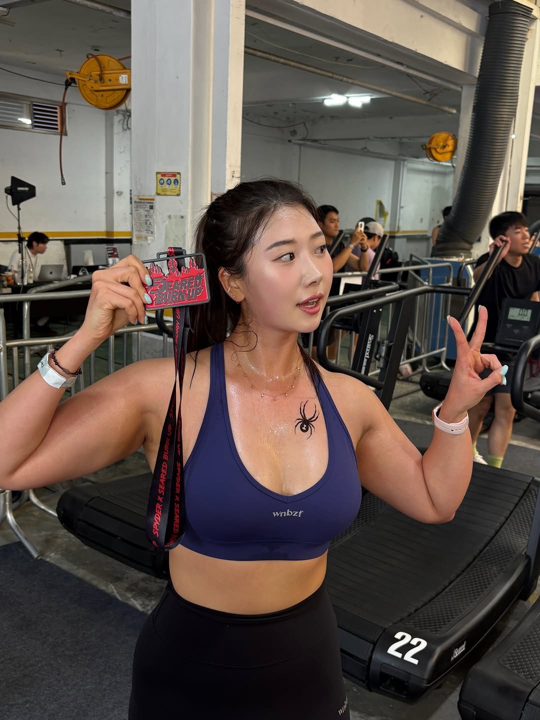 myeonzzzi_yaa 게시물 이미지: 매 주말이 재미있어😎
안 피곤하냐구요?
이렇게 재밌는데..🤟🏼🤟🏼

(이번주 인생...