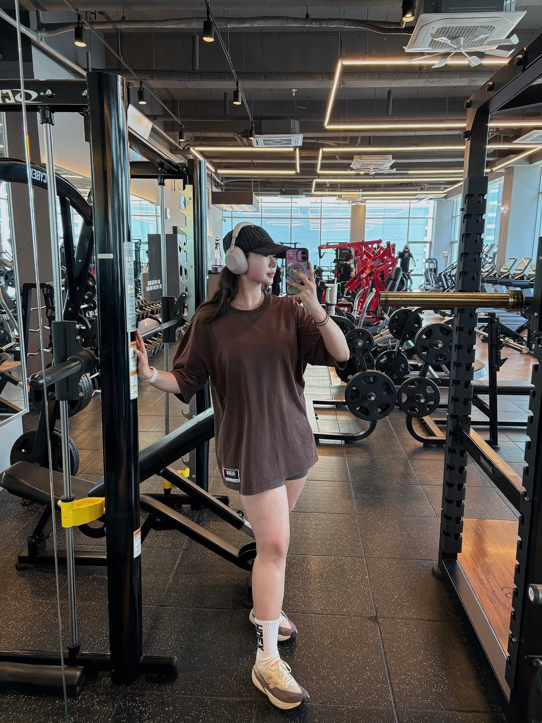 myeonzzzi_yaa 게시물 이미지: 하체하고 러닝이란🫠
야외에서 뛰어줘야하는데 
오늘은 트레드밀로〰️
5k 완🙌🏾

나...