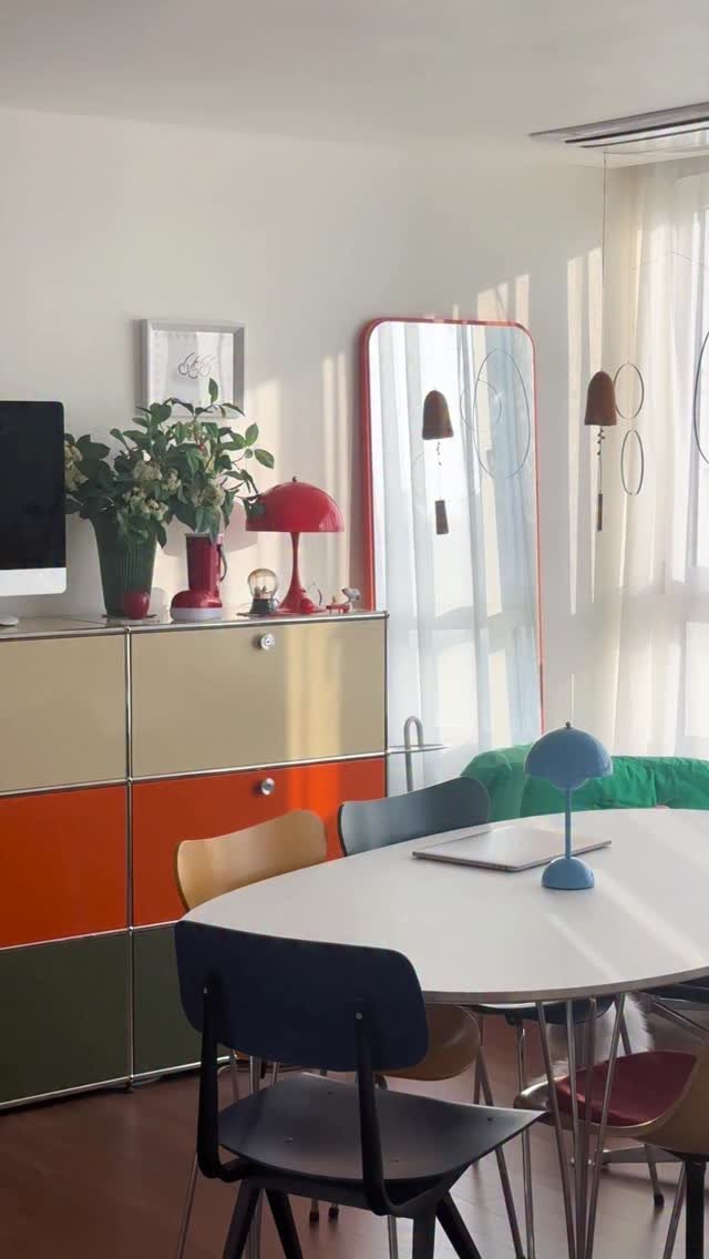 myfavehobby 게시물 이미지: 컬러풀한 거실 다이닝룸 한바퀴 🪑✨

올해도 #마페하우스 를 예뻐해 주셔서...