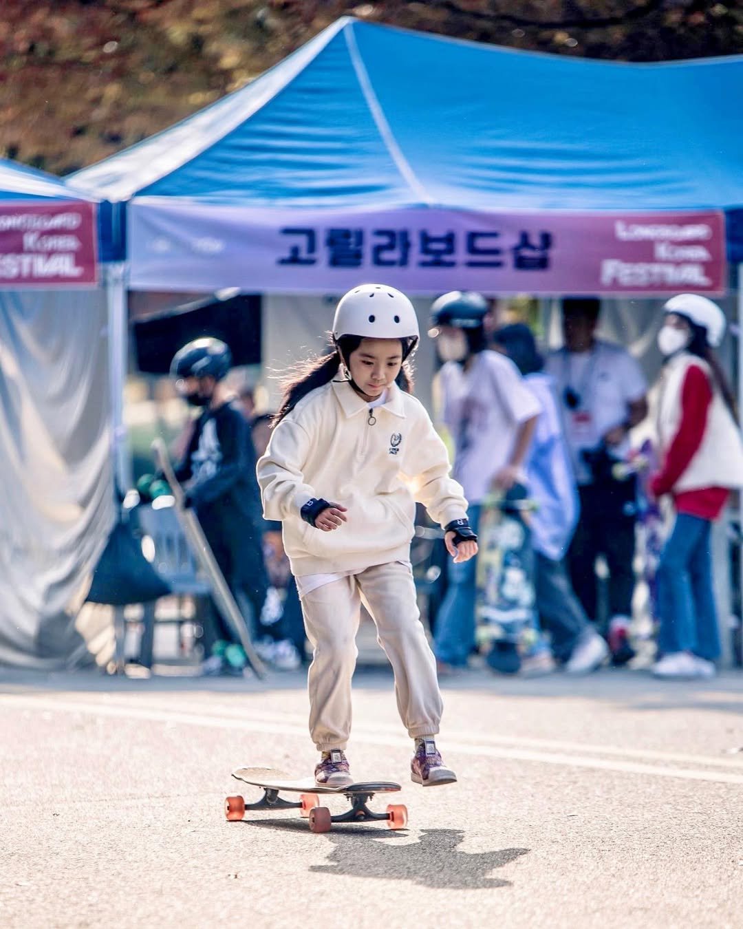 Photo by 어진 | ᴇᴏᴊɪɴ (ɢᴇɴᴇ) | 語珍 in 평화의공원.