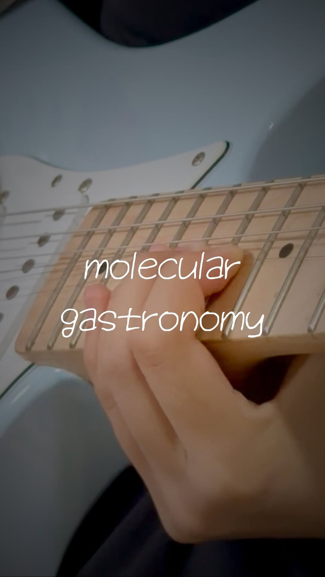 mygenediary 게시물 이미지: 이번 실리카겔 신곡 좋아하는 사람 은근 많을 듯🎸

#실리카겔 #silicagel...