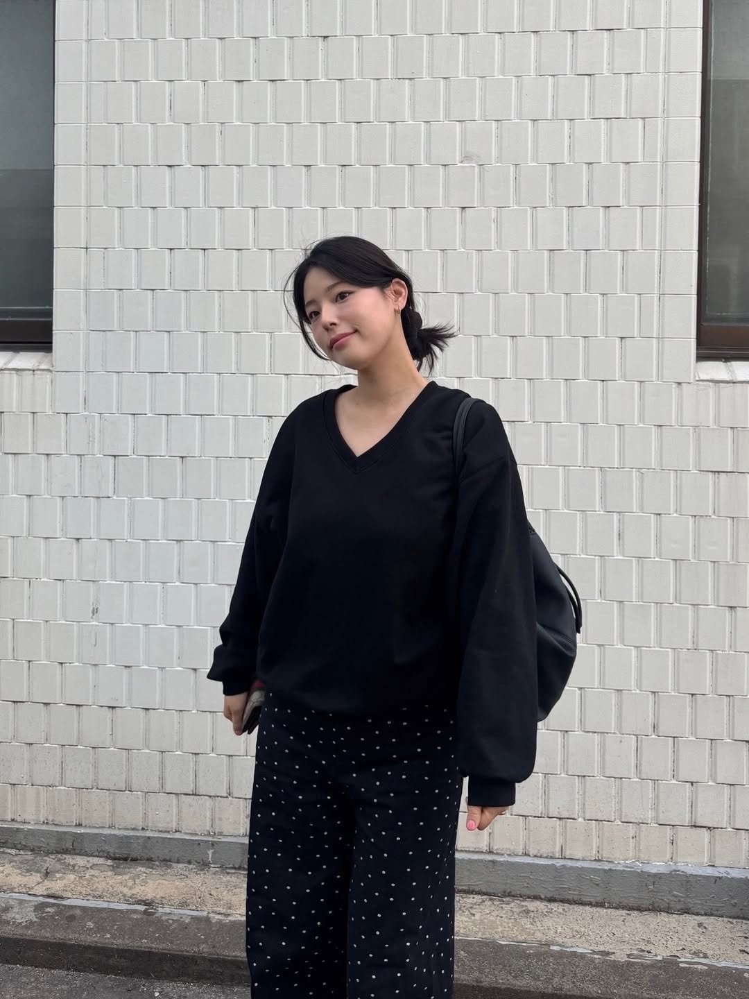 Photo by 내맘코 on March 29, 2026. May be an image of sleepwear, sweatpants and text.