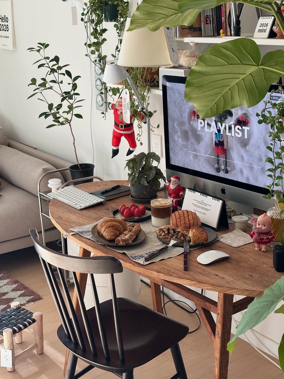 Photo shared by 혜미 ◡̈ on December 16, 2025 tagging @ruelle_de_paris_official. May be an image of house plant, dining table, indoors and text.