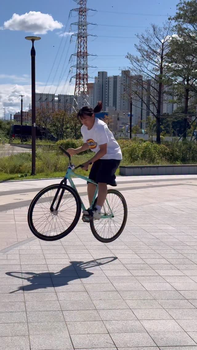 mynameisyena 게시물 이미지: New one💔
@masterbikeco @suckmycog 
.
.
#픽시 #픽도...