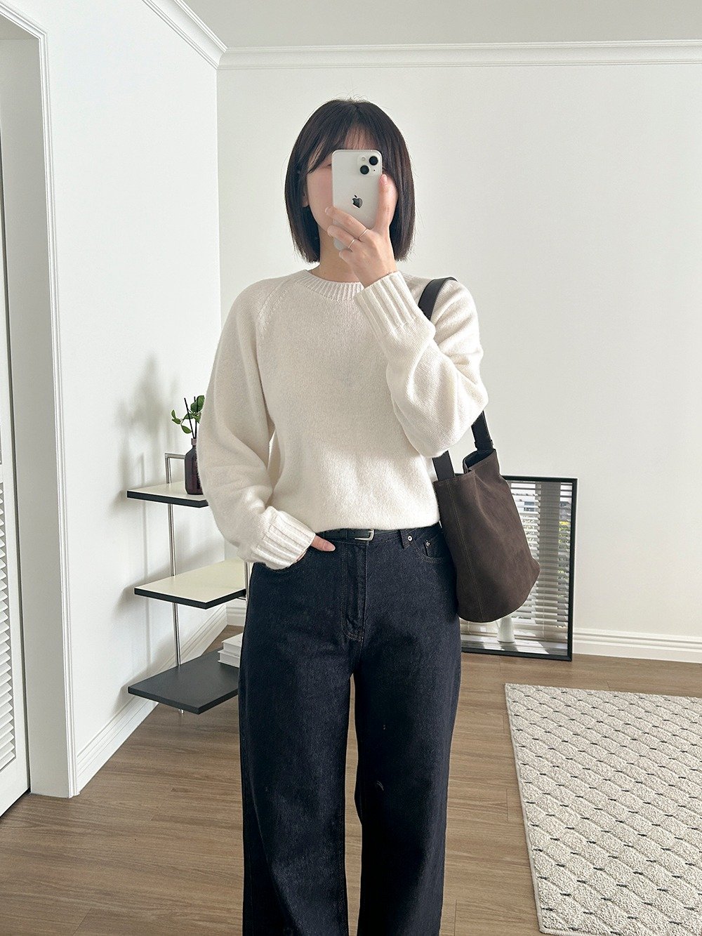 Photo by 마이요니 | 하비 맞춤제작 | 하체커버 코디맛집 on October 28, 2025. May be an image of sweatpants, turtleneck and text.