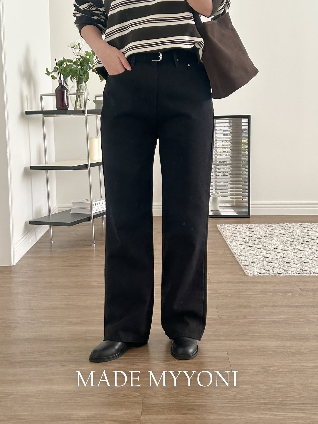 Photo by 마이요니 | 하비 맞춤제작 | 하체커버 코디맛집 on October 30, 2025. May be an image of blazer and text that says 'จม! MADE ΜΥΥΟΝΙ'.