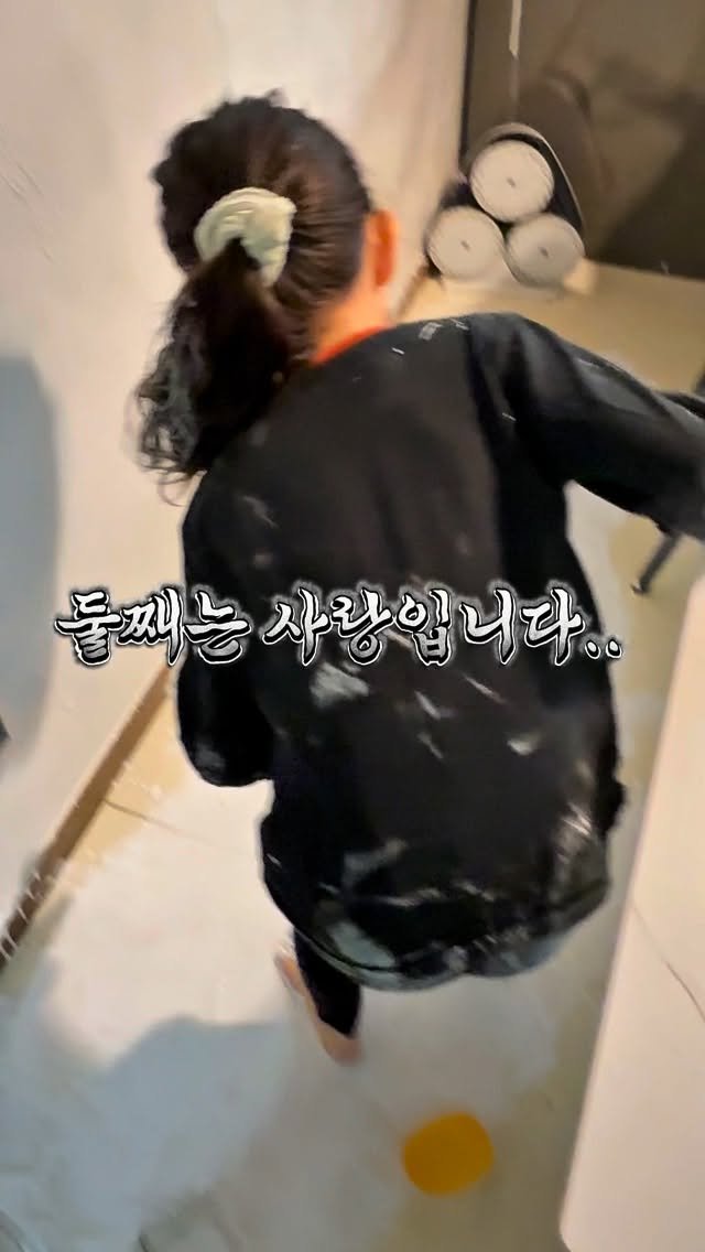 na__swane 게시물 이미지: 단 3분, 엄마의 부재가 이렇게나 무서운겁니다…(신혼부부 시청금지)

조용하면...