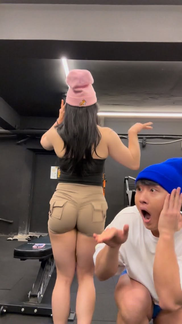 na_koging 게시물 이미지: 우리 오늘 처음 만난 사이에요