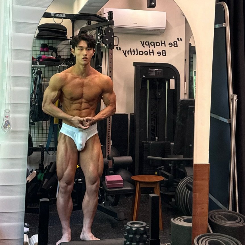 Photo by 나코깅 🍑 in 스튜디오 하이브 - studio hive with @studiohive.official.