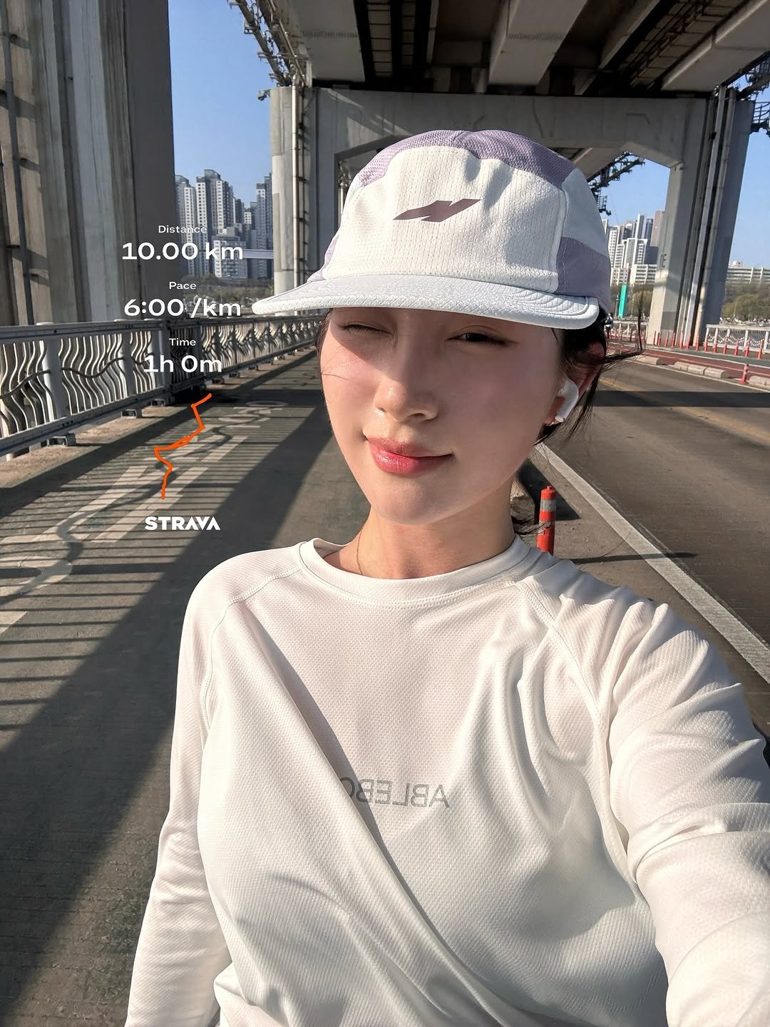 naa.run_ 게시물 이미지: 오후의 한강은 평안해서 조타아〰️🌸

오랜만에 10키로 뛰었는데 어라라.. 
몸이...
