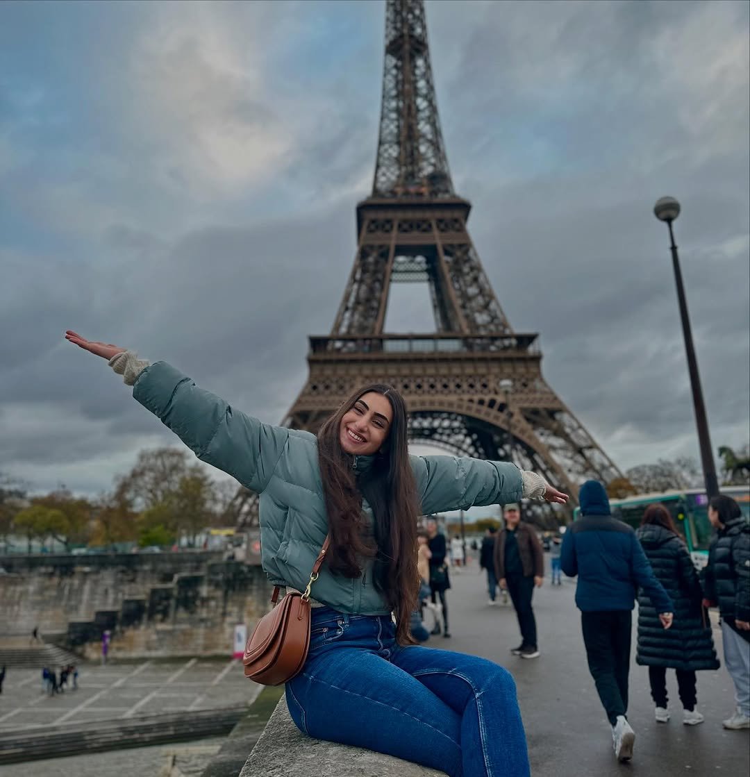 nadin_barzi 게시물 이미지: Same tower, different angles — Paris, you...