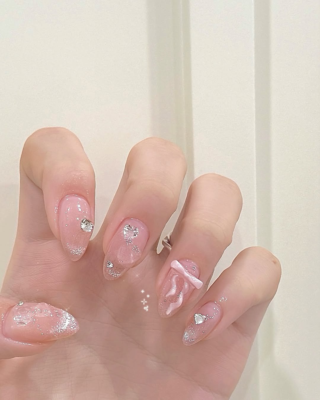nail.monchou__ 게시물 이미지: 가져오신 아트 ⑅˚ ₊ 𝜗𝜚 

🕊𓂃 𓈒𓏸⋆꙳

예약현황 게시물 확인 후...