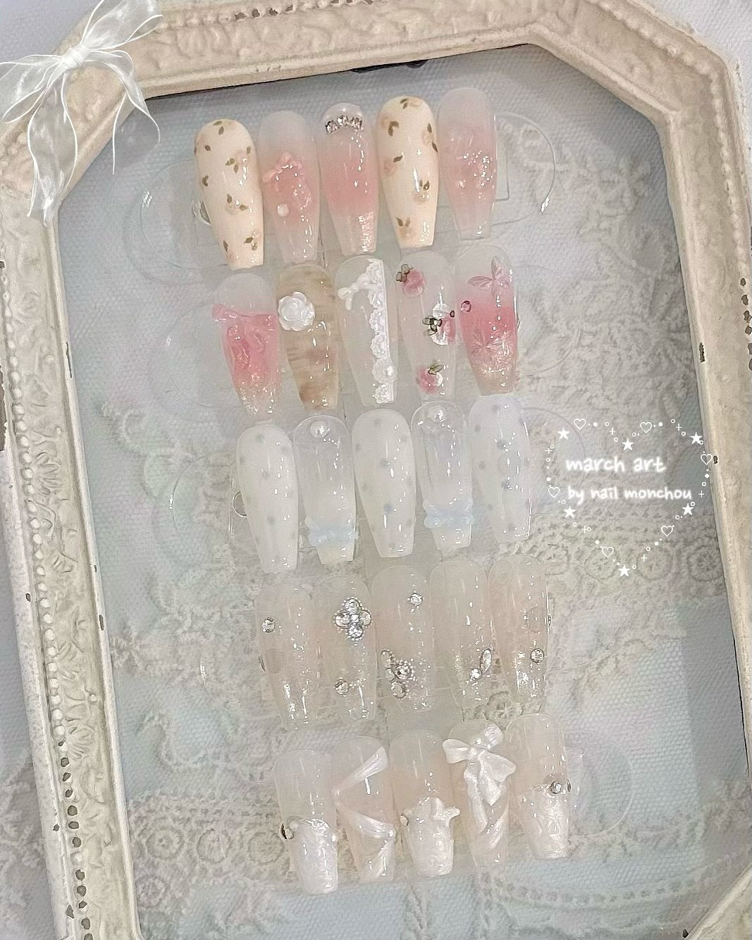 Photo by 인계동네일•수원네일•수원시청네일 | 네일몽슈 🦢🤍 on March 01, 2026. May be an image of one or more people, fingernails and text that says 'かさ店 march marchart art nailmonchou 太 naii monchou'.