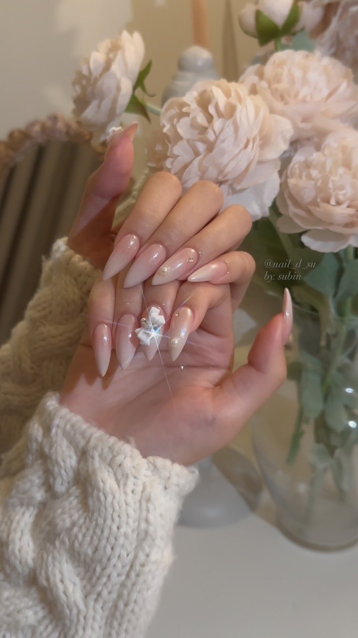 nail_d_su 게시물 이미지: ⠀
⠀
 price_89,000

───────── ౨ৎ ─────────

피드속...