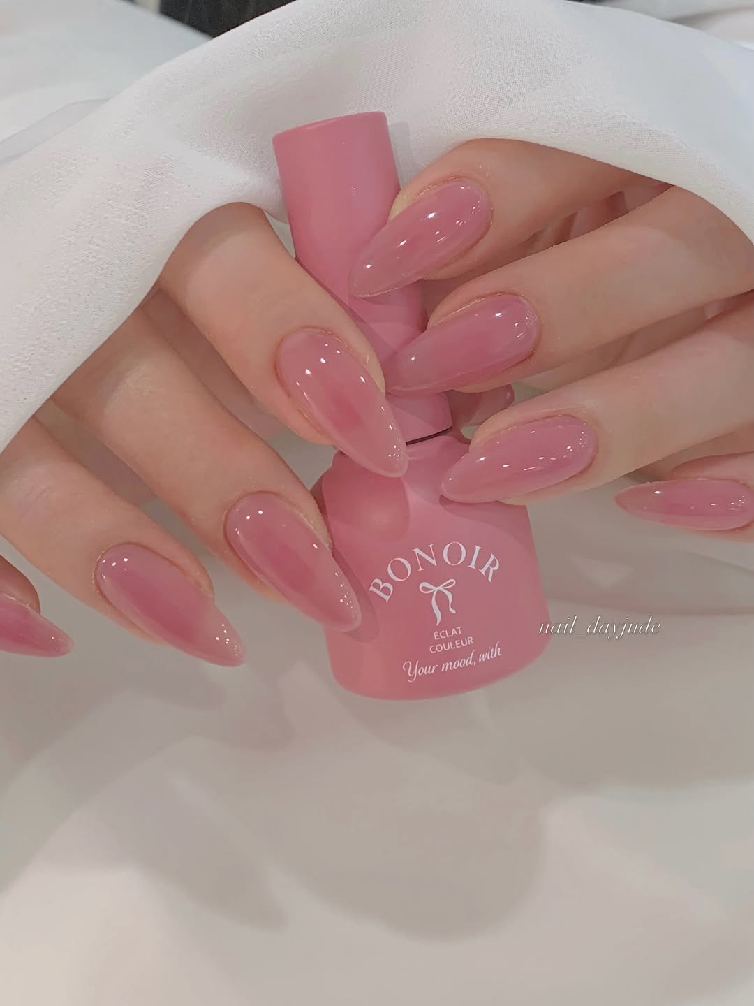 nail_dayjude 게시물 이미지: 딸기코하쿠토⋆⁺₊♡

@bonoir_official 
토슈즈🩰