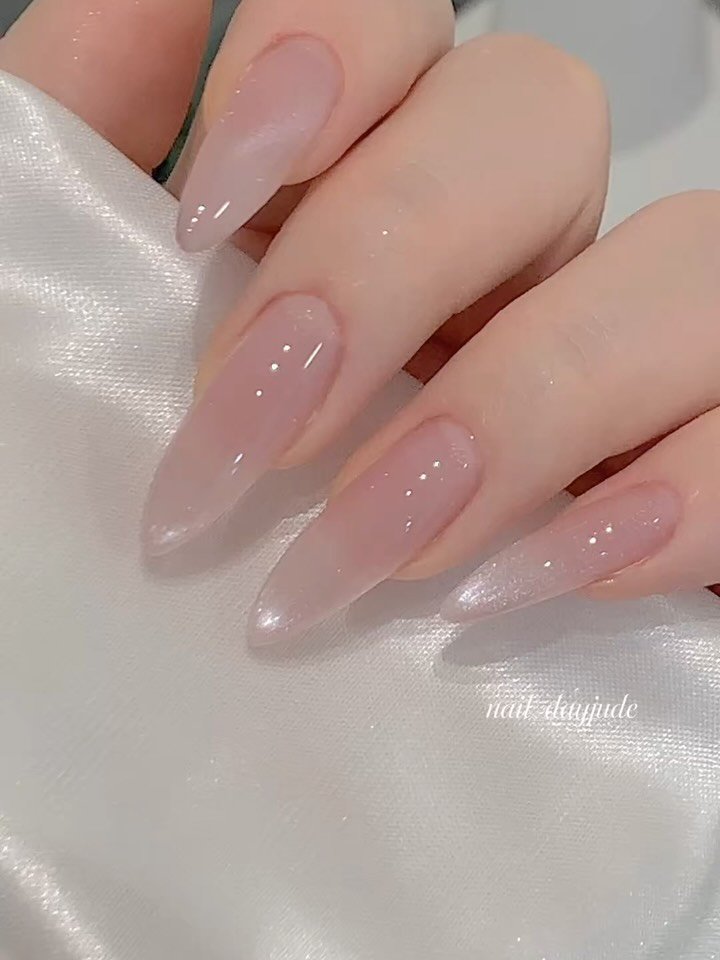 nail_dayjude 게시물 이미지: 물기 머금은 
뮤트핑크 마그넷💗

@1.st_nail 
오나의여신님