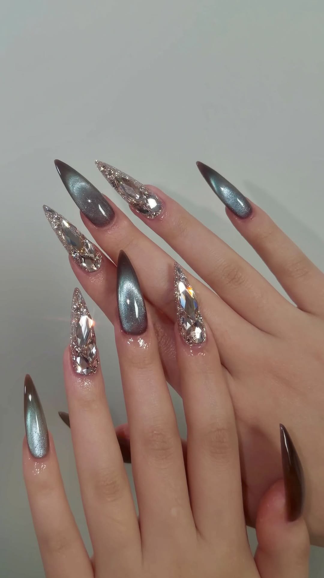 nail_ilang 게시물 이미지: 이젠눈감고도 이아트.. 

♡┈ 예약문의 프로필링크 ┈♡
 
  ෆ ⃛전체 팁연장...