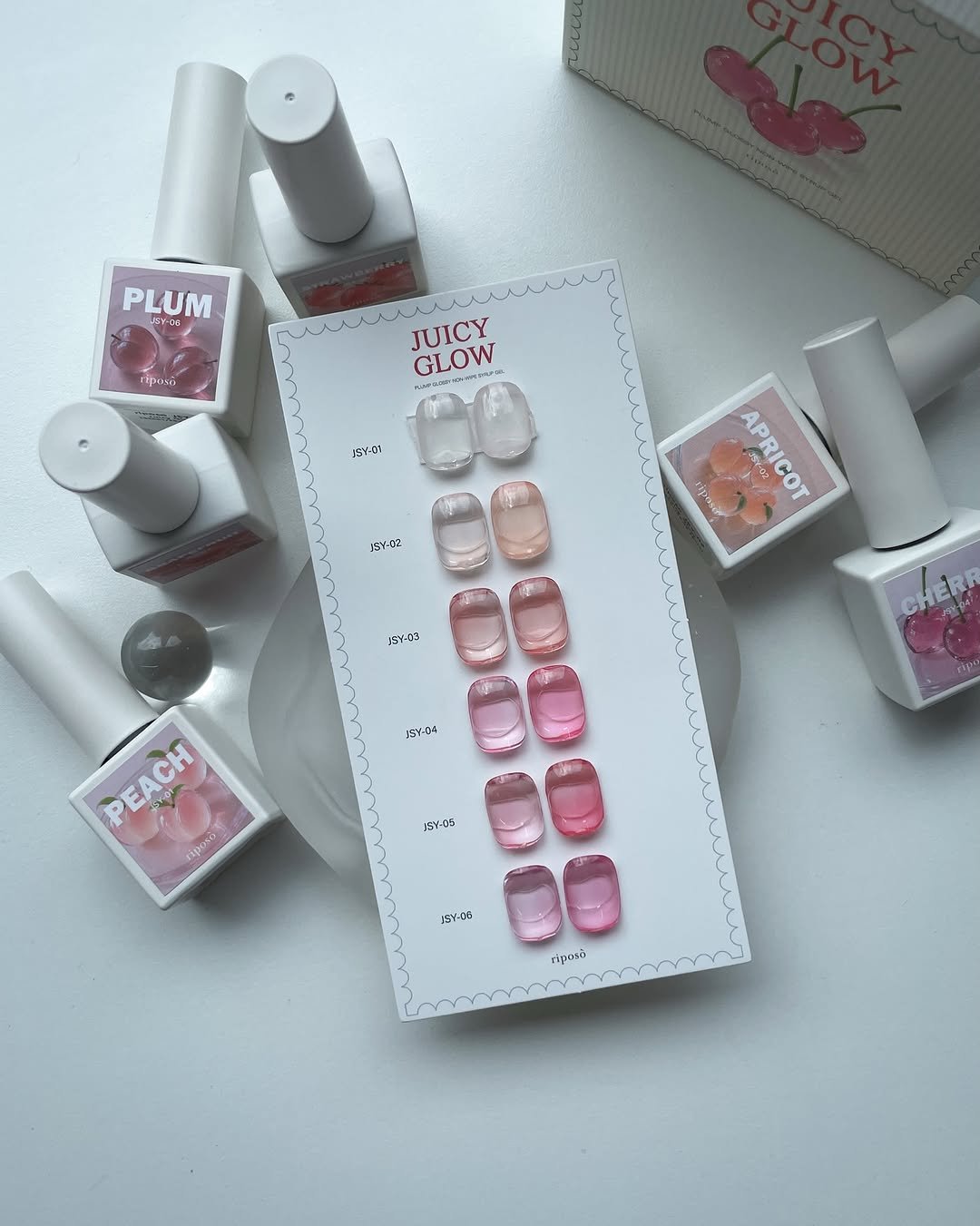 nail_luhwa 게시물 이미지: ⠀⠀⠀⠀
리포소 쥬시글로우 시럽네일💗

1콧에는 생기있고 깔끔한 바디표현,
2콧에는...