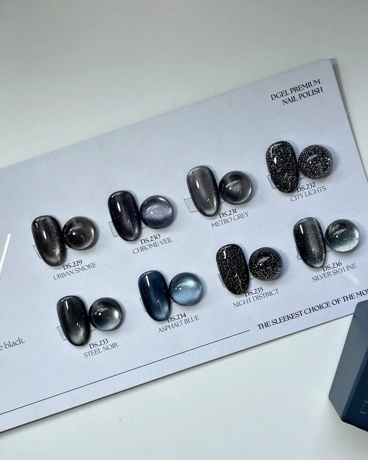 nail_luhwa 게시물 이미지: ⠀⠀⠀⠀
절제된 깊이와 세련된 무드로 완성된 블랙라벨 컬렉션.
자석젤과 글리터젤이...