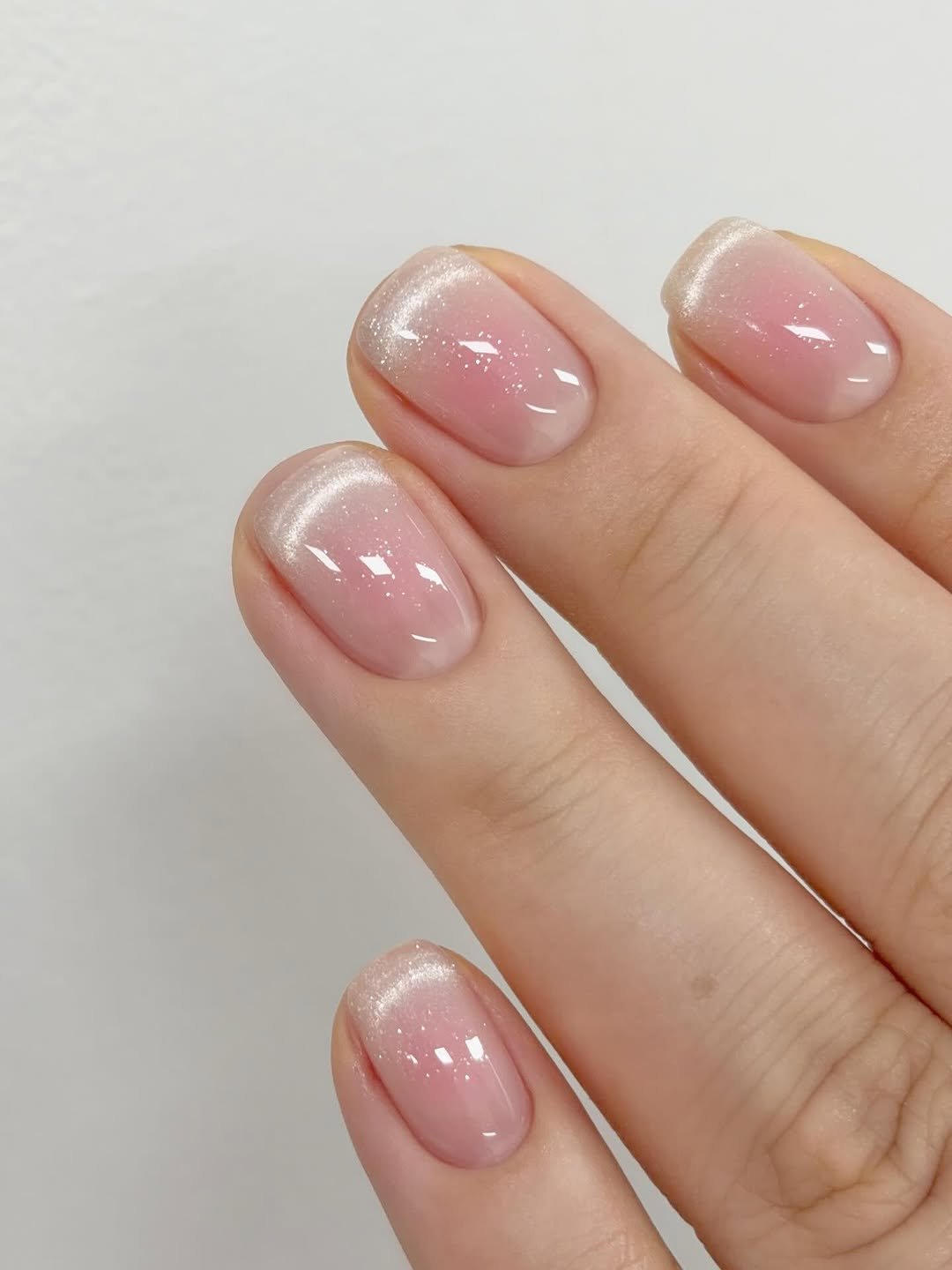 nail_minew 게시물 이미지: 오랜만에 치크자석그라💞

자석젤 @reveinnail_korea rm10

⠀ ⠀...