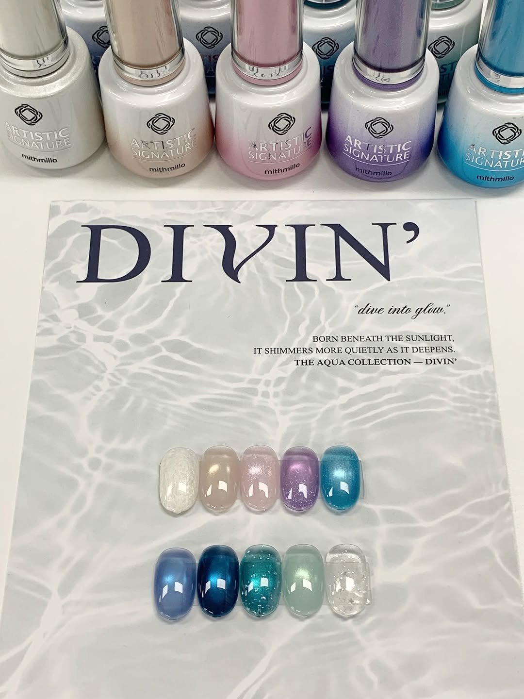 nail_minew 게시물 이미지: 미스밀로 ❝다이빈❞

한여름을 다 담은 다이빈✨
글리터, 자석젤 하나도 빠짐없이 다...