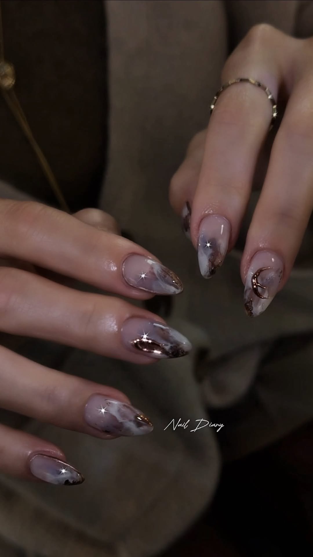 naildiary0 게시물 이미지: 한국 오실때마다 들러주시는 외국인고객님
항상 예쁘게 기억해주시고
찾아와주셔서...