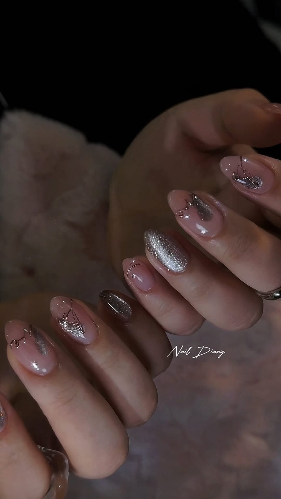 naildiary0 게시물 이미지: 이런 차분한 무드
데일리로 딱이쁘죠
🤍

#이달의아트
📍이달의 아트는 샵에서 보실수...