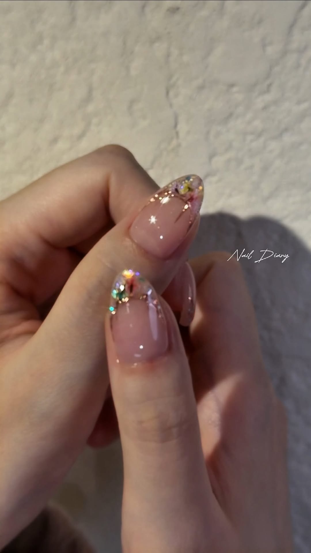 naildiary0 게시물 이미지: 보석 박힌거 아니냐구,,✨
프렌치 여신 울단골님
🌸

#이달의아트
📍이달의 아트는...