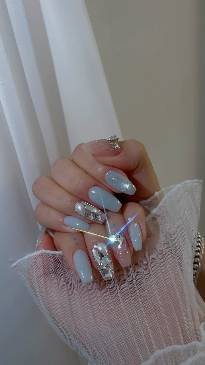 naillish 게시물 이미지: 🖤 NAILLISH & TANTASTIC 🖤

𖤐디자인 보내주셔야...