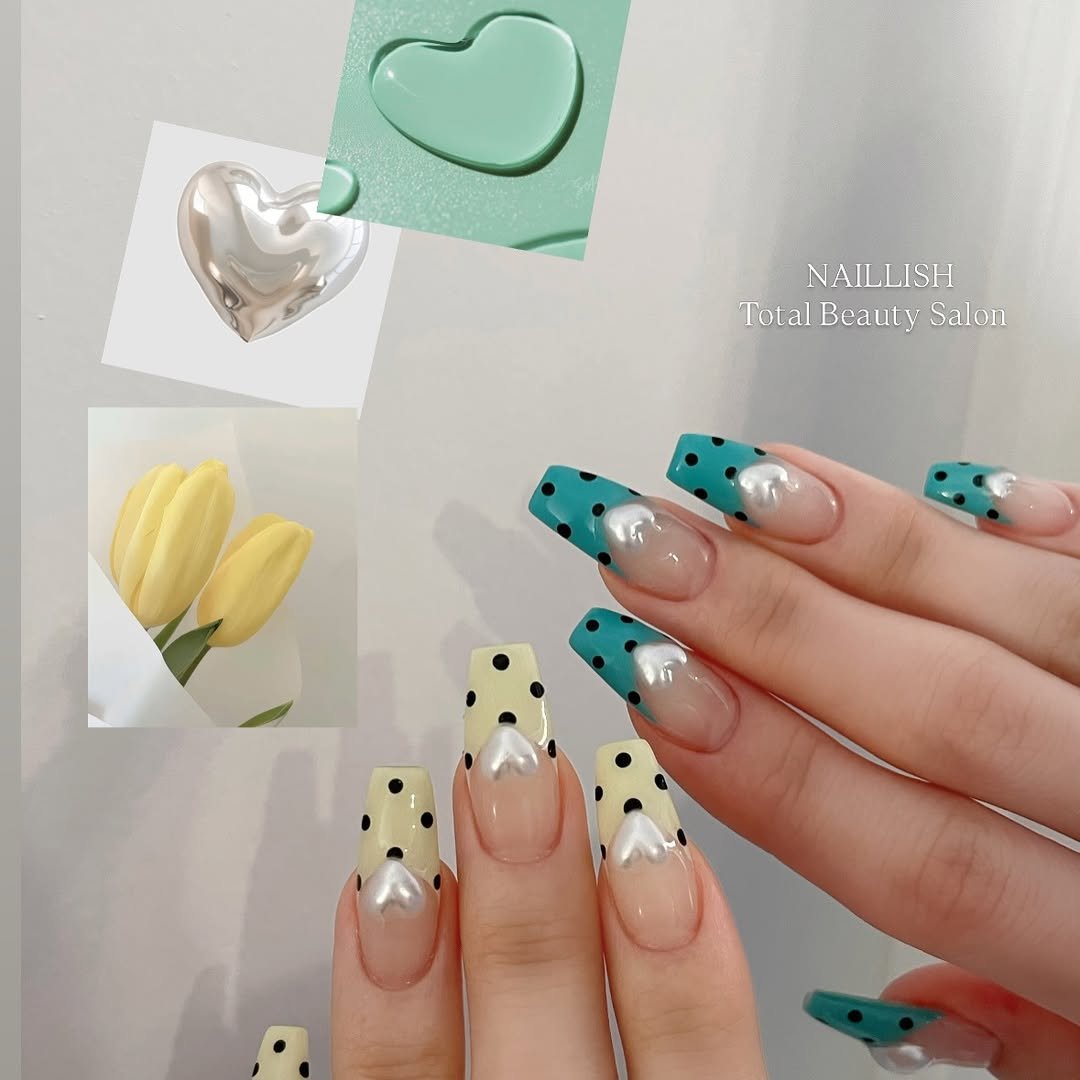 Photo by 네일리쉬[일산네일• 라페스타네일•장항동네일] in 라페스타. May be an image of one or more people, fingernails and text that says 'NAILLISH TotalBeautySalon Total Beauty Salon'.